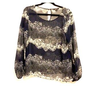 Large sheet Ella Moss blouse